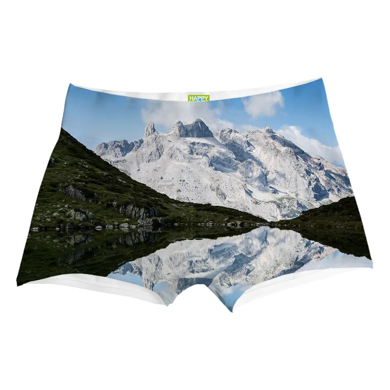 Winter Skyline Boxer